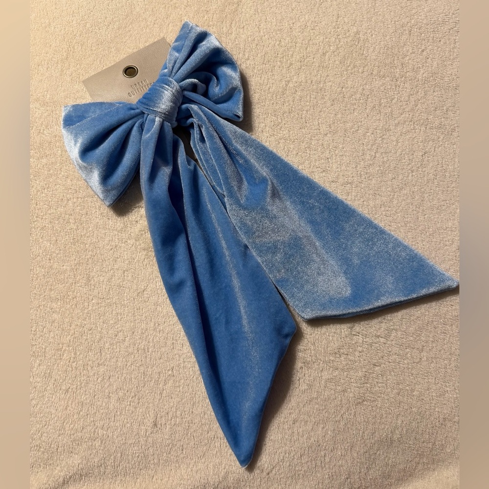 Urban Outfitters Large Velvet Hair Bow Clip Blue